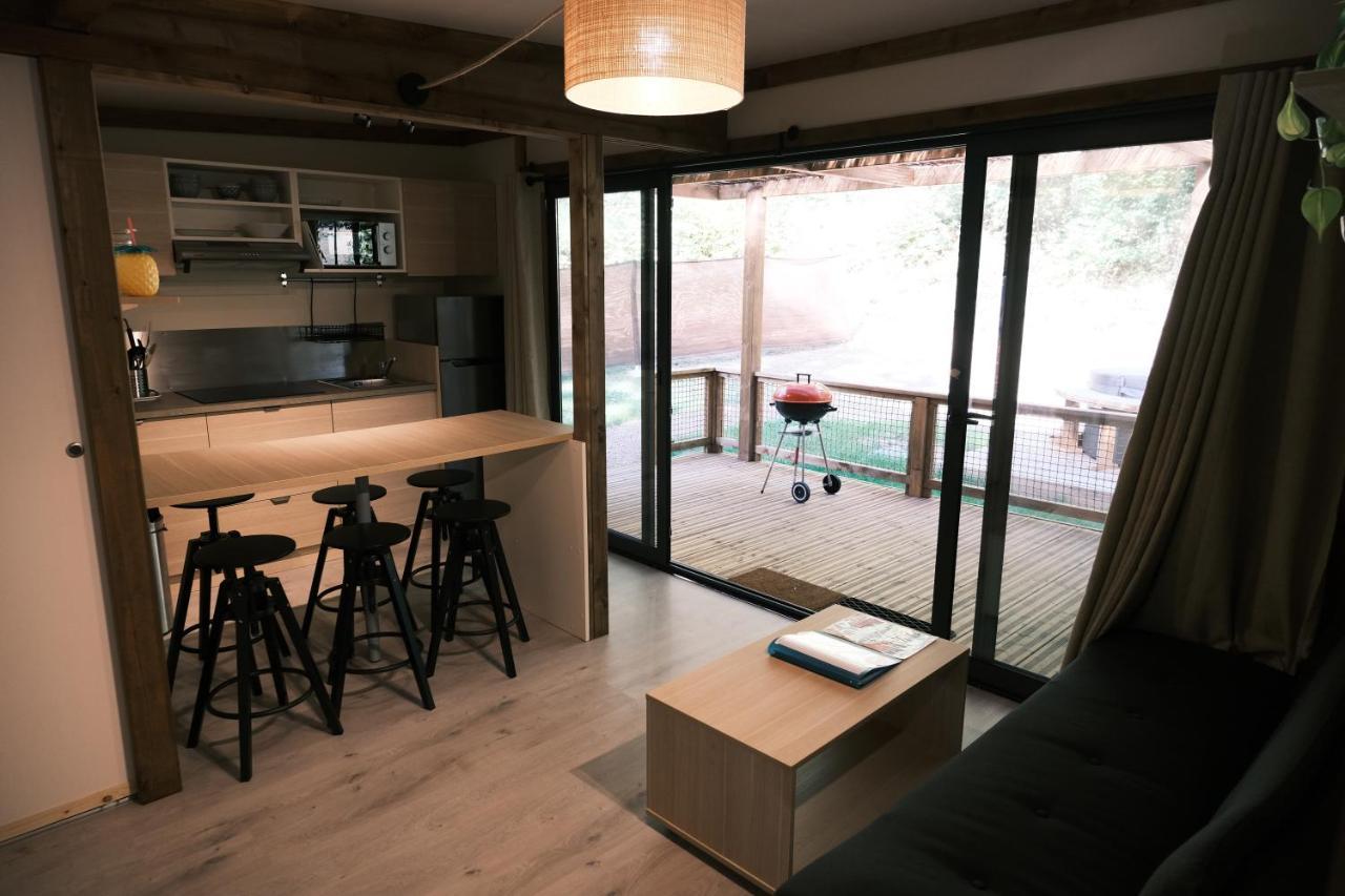 Lodge Avec Spa Privatif - Foret Et Lac Liginiac Exterior photo